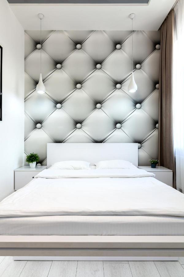 Leogrand Vip Apartments On Pidhirna 3 Λβιβ Εξωτερικό φωτογραφία
