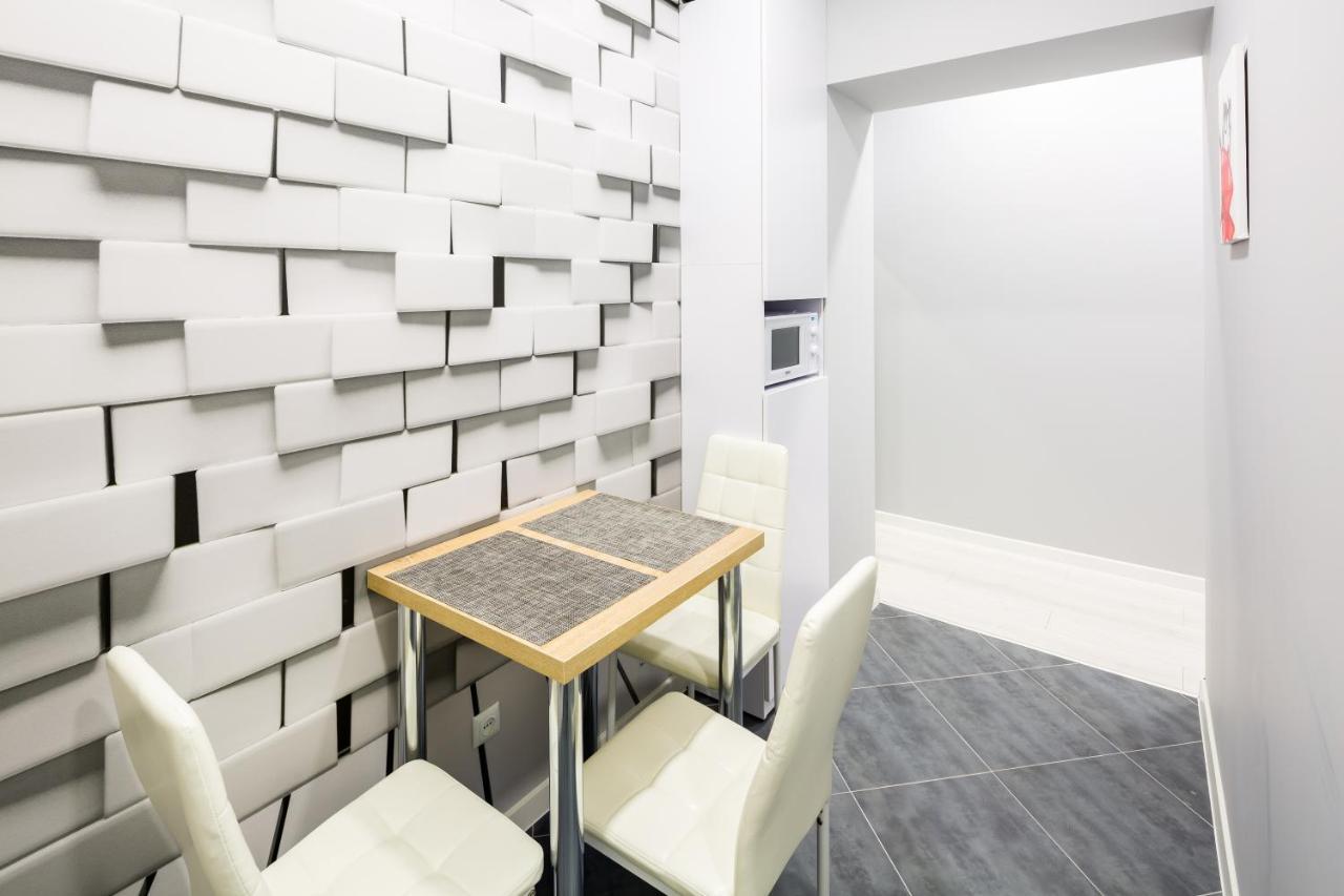 Leogrand Vip Apartments On Pidhirna 3 Λβιβ Εξωτερικό φωτογραφία